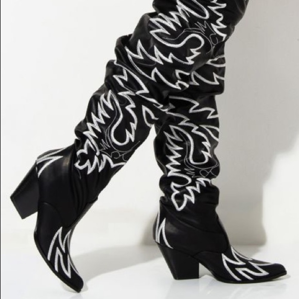 Cape Code boots ! Very cute